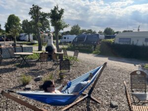 Hängematte auf Campingplatz