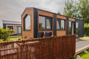 Tiny Haus Mia mit Sitzecke und Sonnenterrasse