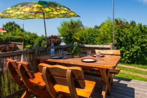 Urlaub pur vor Retro-Camper Lotta